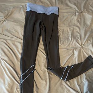 Adorable Lululemon leggings size 2